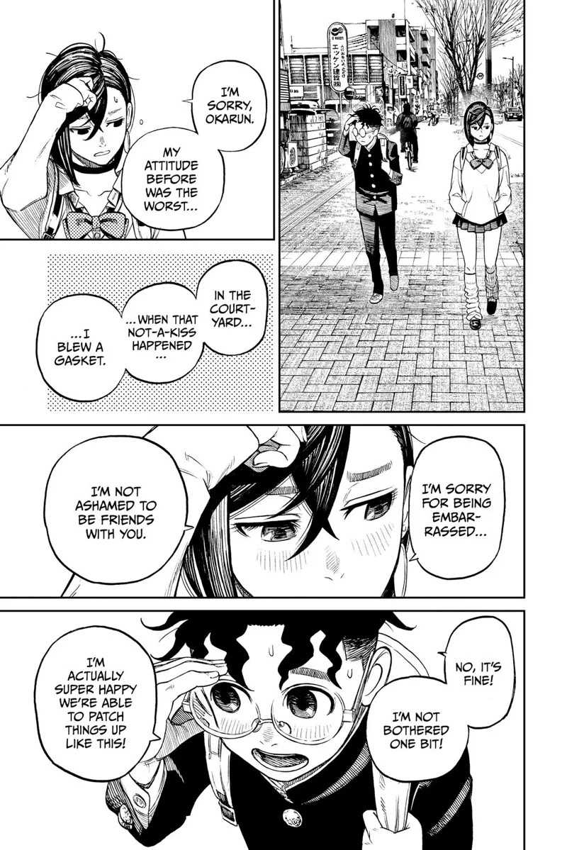 Momo and Okarun walk together. Momo apologizes for her earlier behavior in school. Okarun says he is happy.