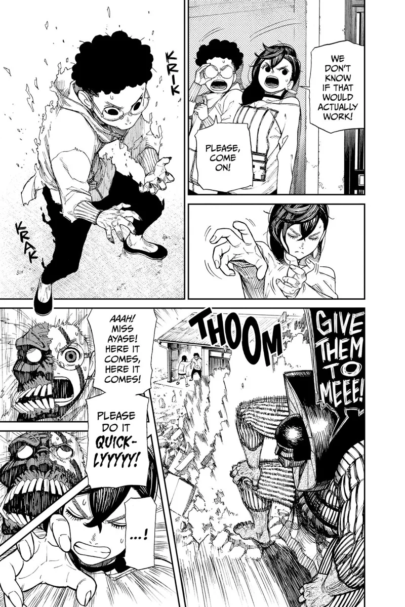 Okarun transforms into a curse. Ayase tries to keep Okarun's head normal. The alien attacks them.